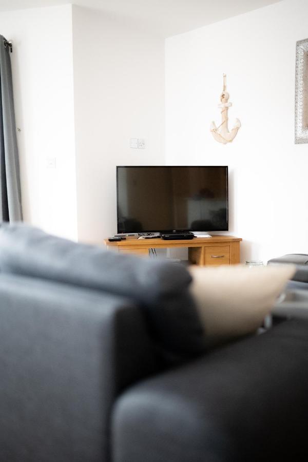 Seaview, Luxury Apartment, 2 Min Walk To Porth Beach New Quay Екстериор снимка